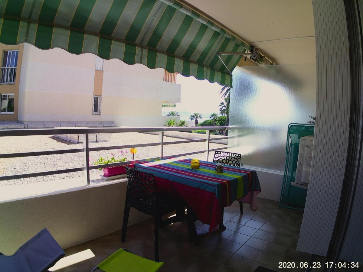 Studio 127, Vue Mer Et Piscine, Port Santa Lucia Сен-Рафаель Екстер'єр фото
