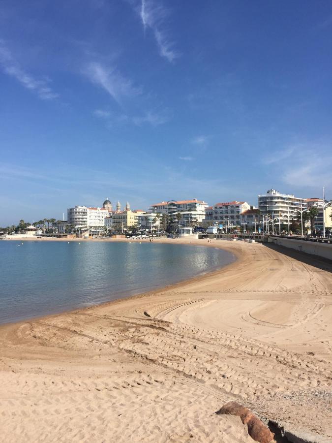 Studio 127, Vue Mer Et Piscine, Port Santa Lucia Сен-Рафаель Екстер'єр фото