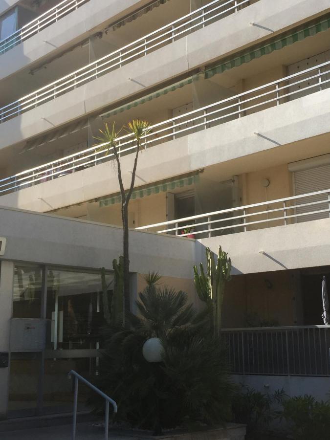Studio 127, Vue Mer Et Piscine, Port Santa Lucia Сен-Рафаель Екстер'єр фото
